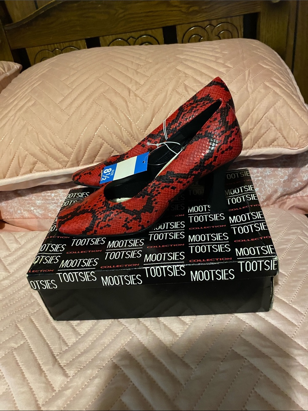 Mootsies Tootsies Red Snake-Print Pointed Toe Pumps